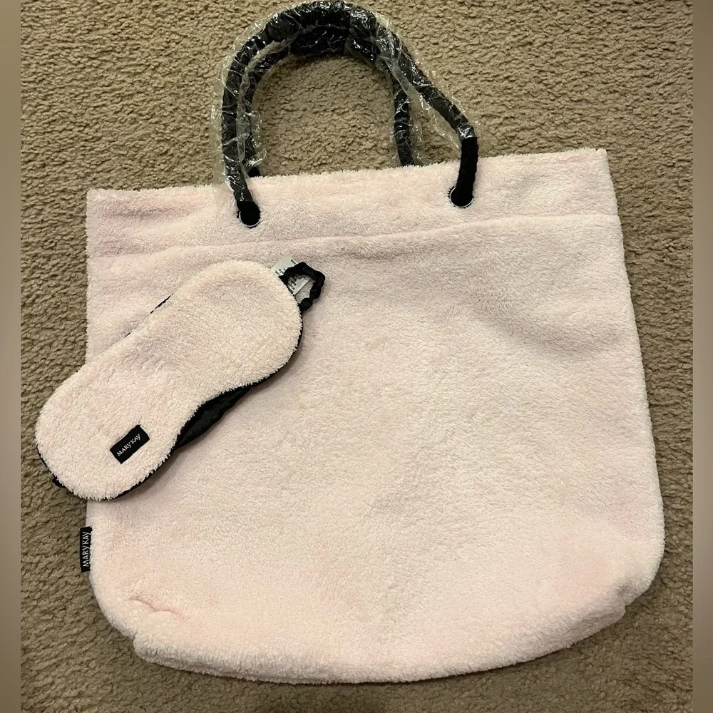 Mary Kay Pink Soft Plush Tote Bag and Eye Mask - Picture 11 of 11